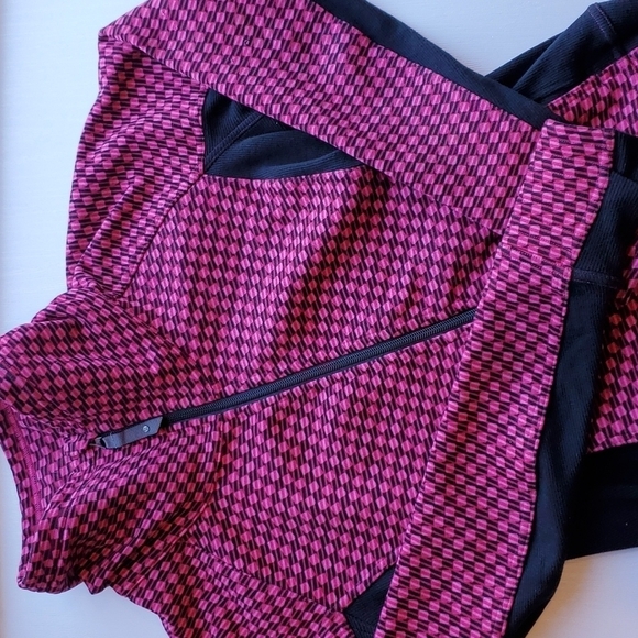 Lululemon Black and Pink Geometric Checkered Brushed Fleece lining Jacket 6 - Picture 1 of 8